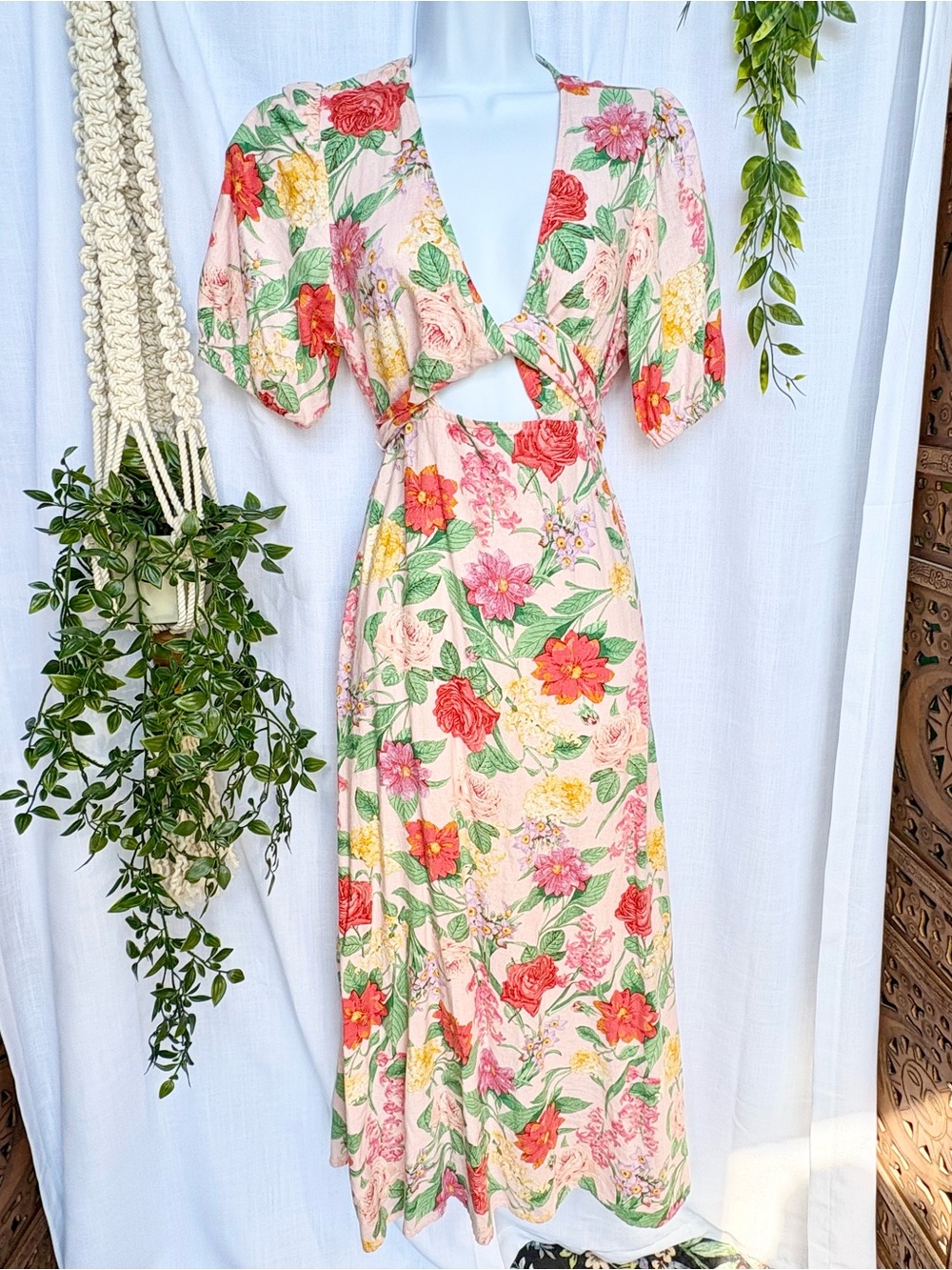 Old Navy Fit & Flare Floral Linen-Blend Twist-Front Maxi Dress - Size S